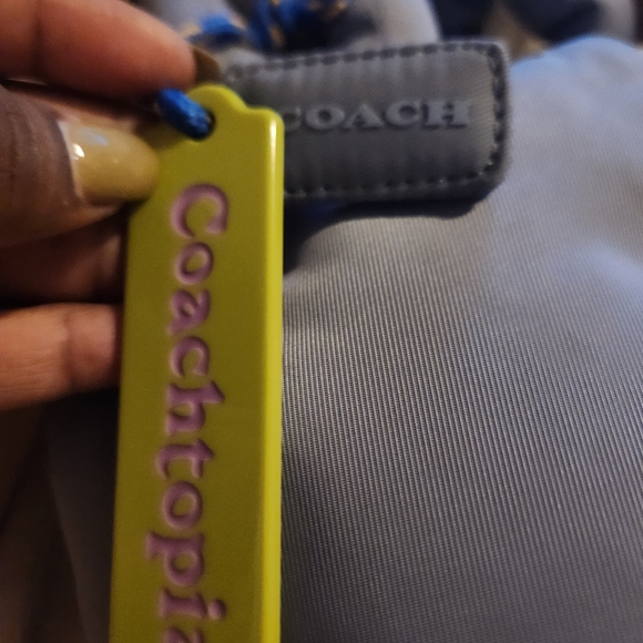 Coach Coachtopia Loop Puffy Heart Bag - Picture 9 of 9